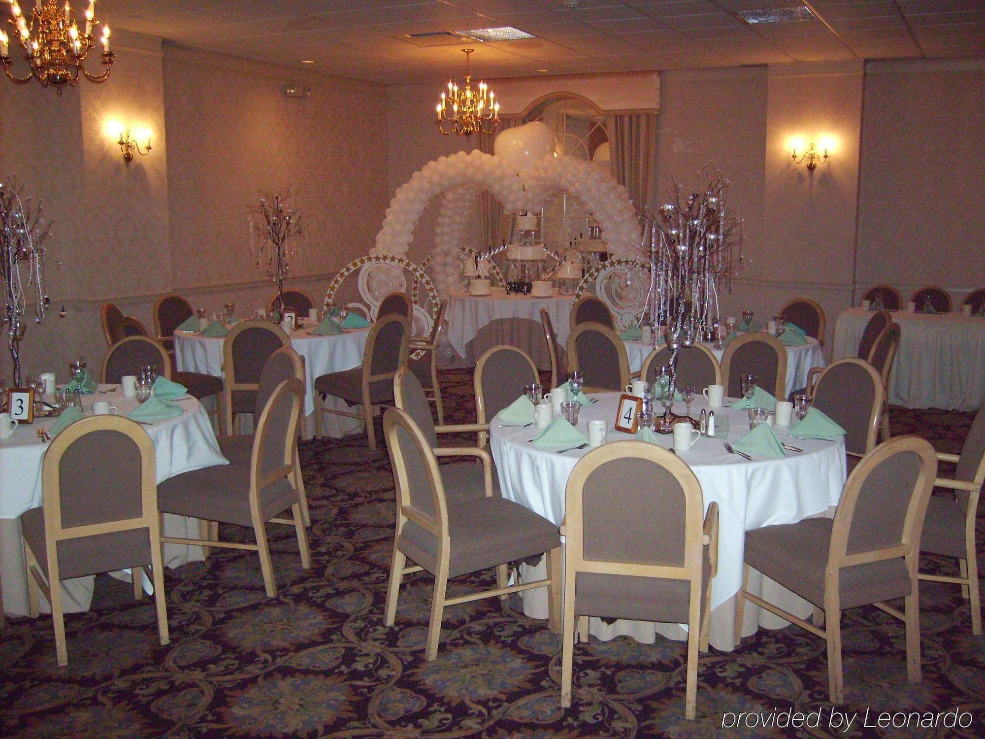 Holiday Inn Middletown Goshen Ресторан фото